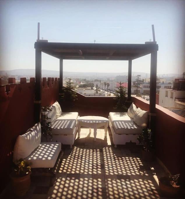 Charmant Riad Pour Familles Ou Groupes - Dar Mama Essaouira Bagian luar foto